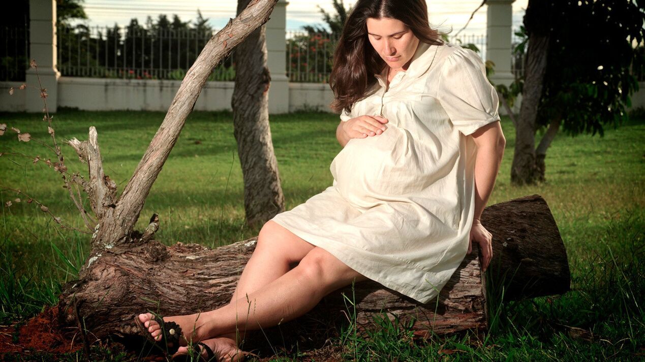La gravidanza è un fattore nello sviluppo delle vene varicose nelle gambe